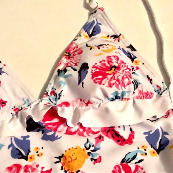 One piece swimsuit - Picture 2 of 4